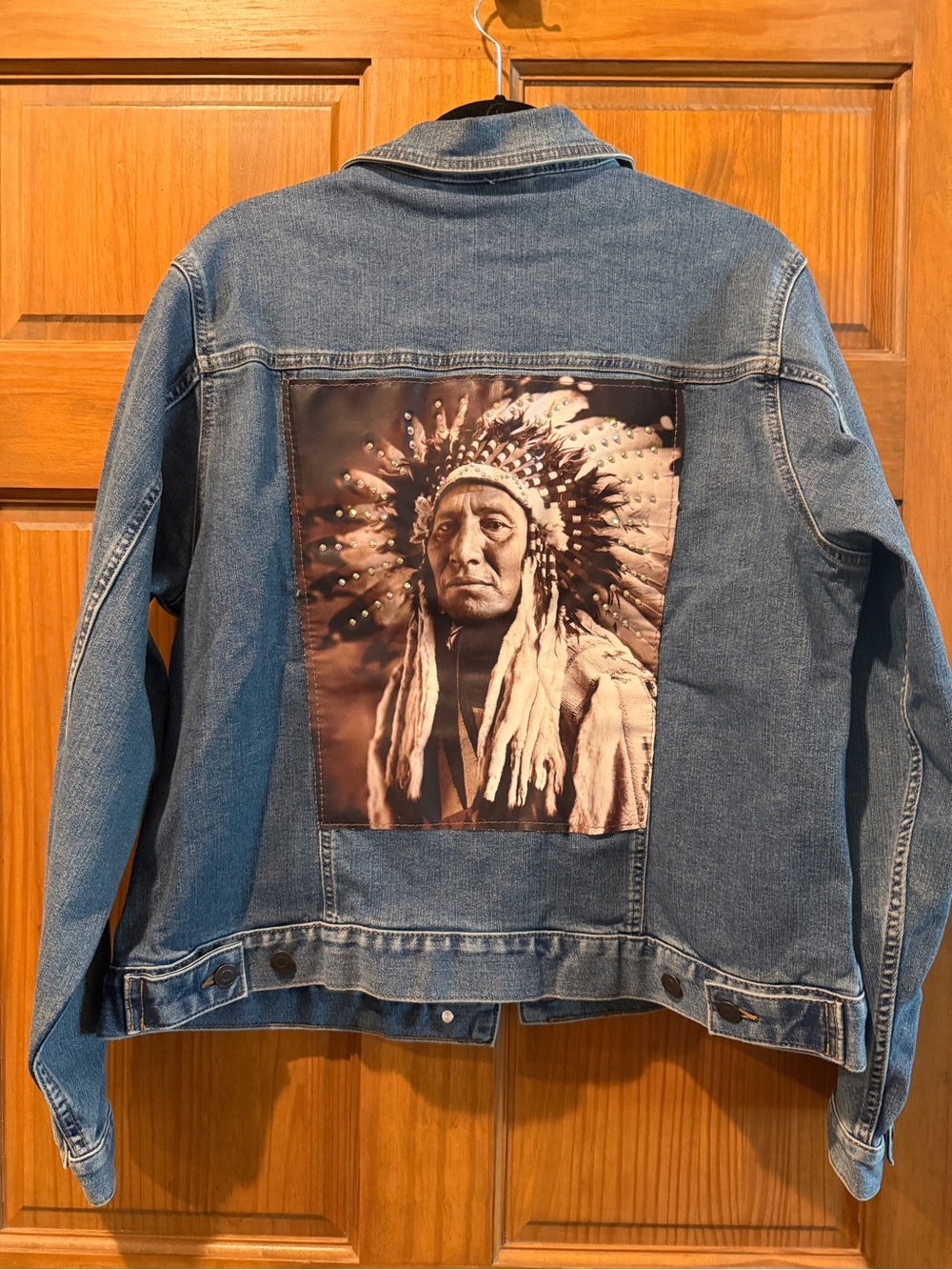 NWOT! Sz Xl Denim Jacket with Graphic Back Native American bling Panel - Blue